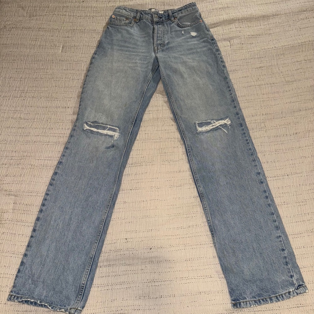 Free People We The Free Light Wash Distressed Straight Leg Jeans Size 25 - Picture 2 of 8